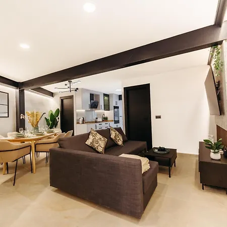 Apartment Ayq 1 *